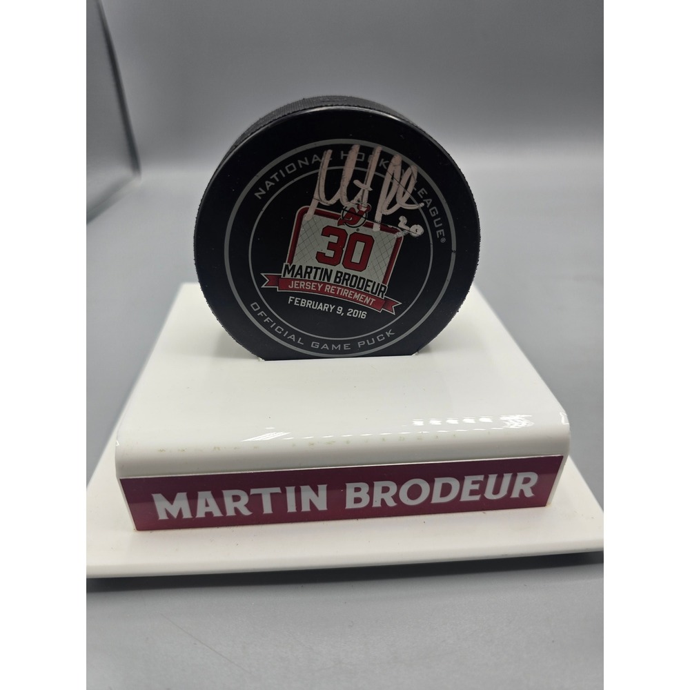 Authentic Fanatics Martin Brodeur NJ Devils Retirement Night Hockey Puck Case - Picture 7 of 13